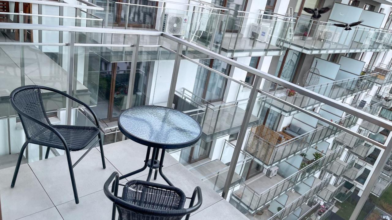 Comfortable 1-Room Apartment Close To The Center Varsovia Exterior foto